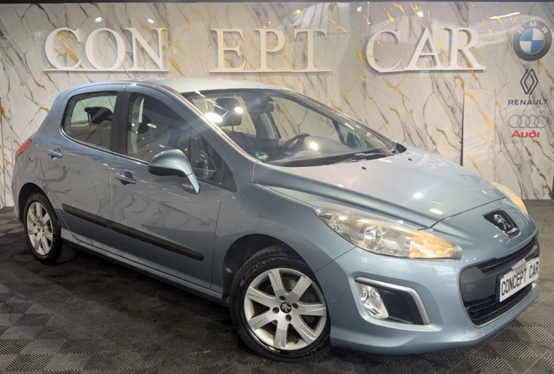 PEUGEOT 308 1.4 VTI ACCESS 2011 - 66 100Kms - Distrib ok - Premier Main  - Suivit PEUGEOT