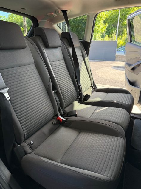 Ford C-MAX 1.5 TDCI 120ch TITANIUM - SUIVI ET ENTRETENU