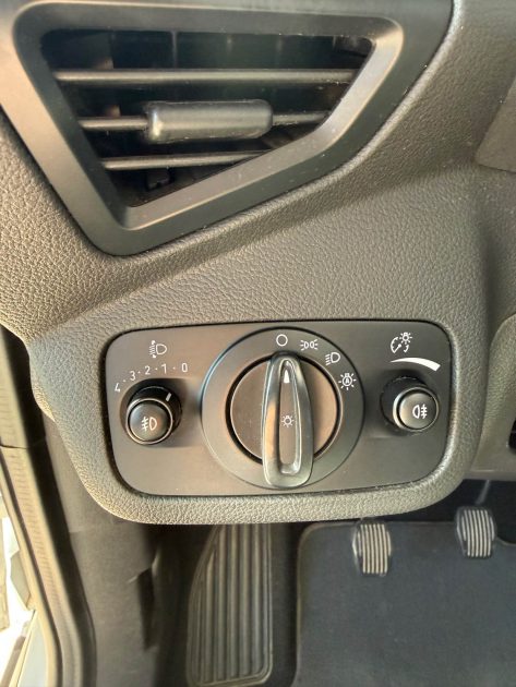 Ford C-MAX 1.5 TDCI 120ch TITANIUM - SUIVI ET ENTRETENU