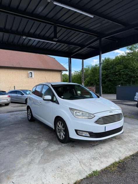 Ford C-MAX 1.5 TDCI 120ch TITANIUM - SUIVI ET ENTRETENU