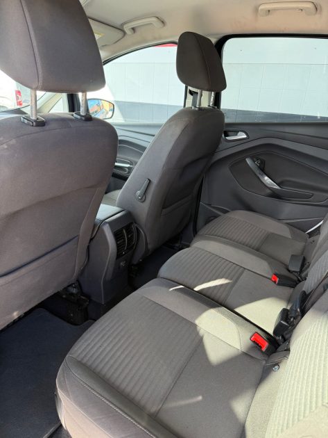 Ford C-MAX 1.5 TDCI 120ch TITANIUM - SUIVI ET ENTRETENU