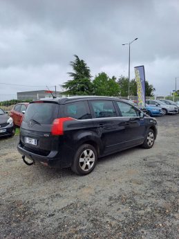 PEUGEOT 5008 1.6 BLUE HDI 120 STYLE 2015