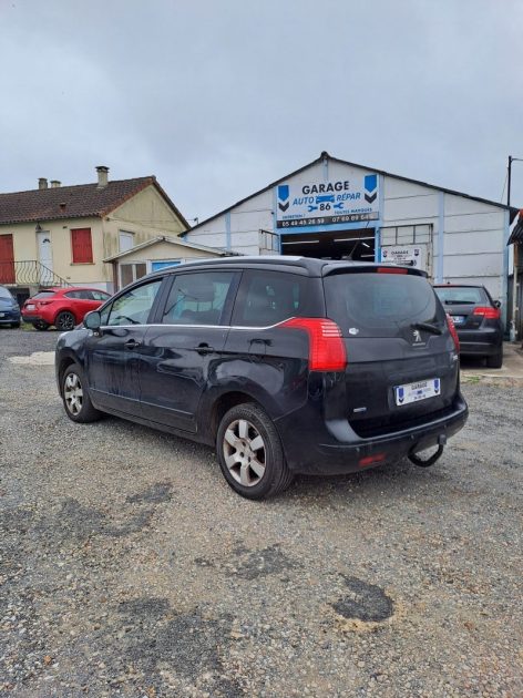 PEUGEOT 5008 1.6 BLUE HDI 120 STYLE 2015