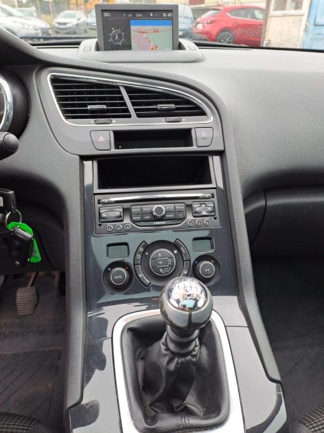 PEUGEOT 5008 1.6 BLUE HDI 120 STYLE 2015