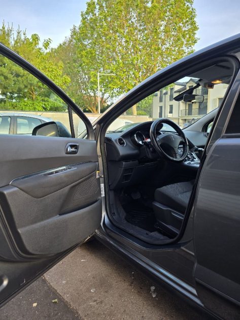 PEUGEOT 3008 1.6 HDI 16V 110 BUSINESS PACK BMP6 