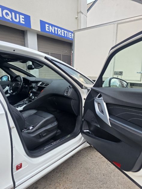 CITROEN DS5 HYBRID4 2.0 HDI SO CHIC ETG6