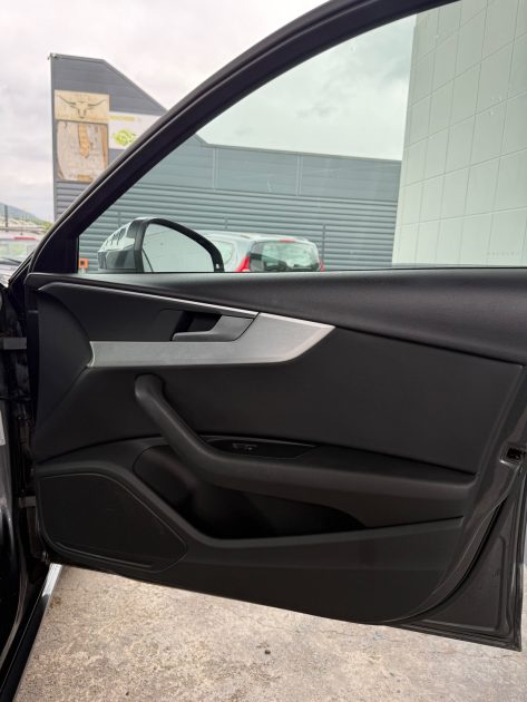 AUDI A4 AVANT 2.0 TDI 190ch S LINE Quattro S Tronic - Suivi ET Entretenu