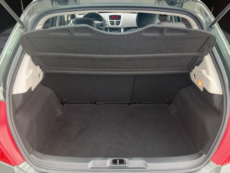 PEUGEOT 207 1.6 VTI 120 cv Executive - 56 000 km -