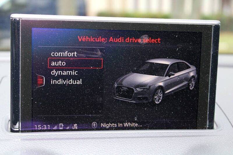 AUDI A3 BERLINE 30 TFSI DESIGN LUXE S LINE
