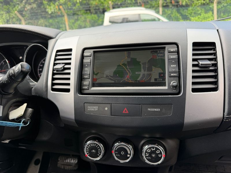 Peugeot 4007 2.2 HDi 156ch Féline DCS6 7 Places | Sièges chauffants | GPS