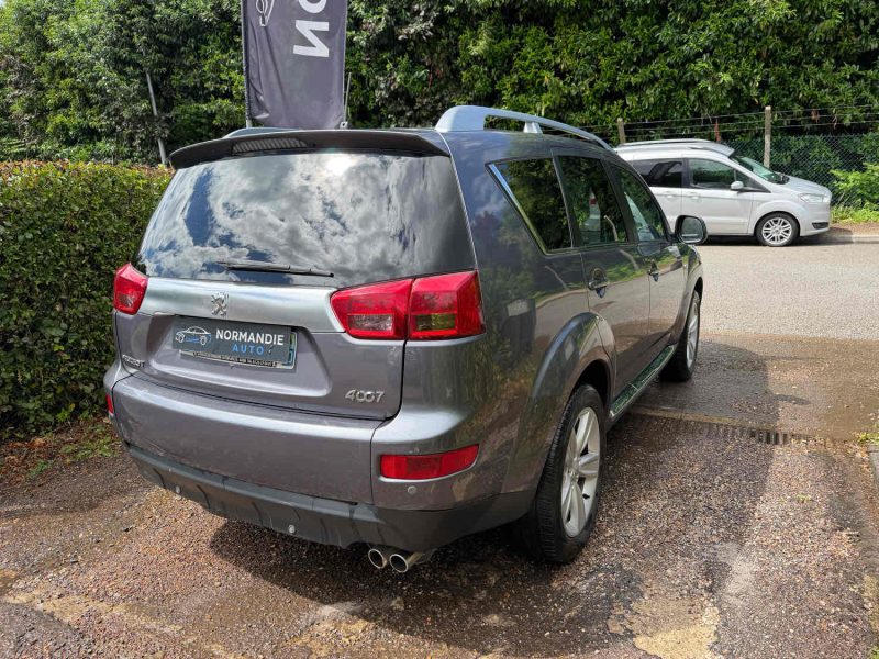 Peugeot 4007 2.2 HDi 156ch Féline DCS6 7 Places | Sièges chauffants | GPS
