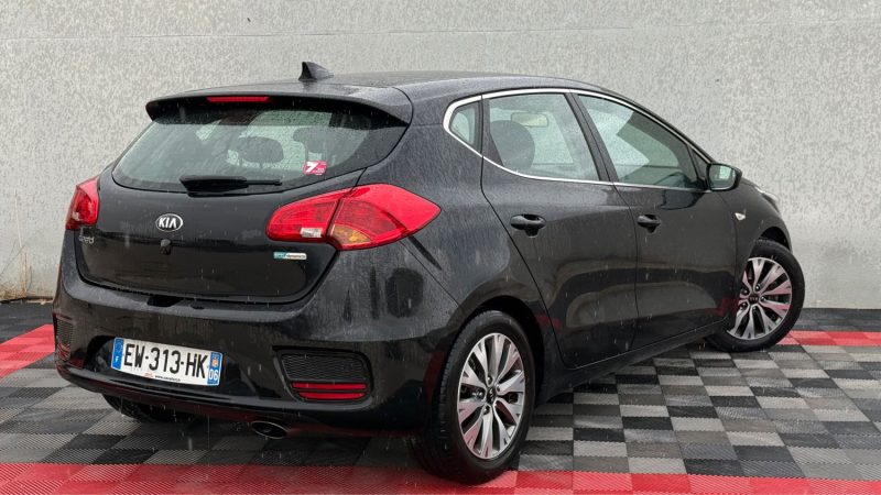 KIA CEE\'D 1.0 T-GDI 120 ACTIVE 2018