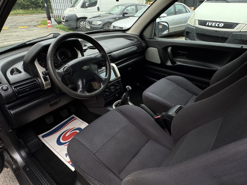 LAND ROVER FREELANDER 2.0 TD4 4x4 PACK S CLIM/TOIT 184000Km