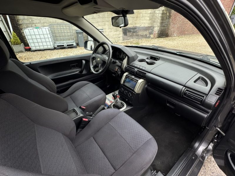 LAND ROVER FREELANDER 2.0 TD4 4x4 PACK S CLIM/TOIT 184000Km
