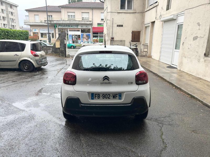CITROEN C3 1.2 83CH 2 PLACES PRIX TTC : 4990 € PRIX HT : 4158 €