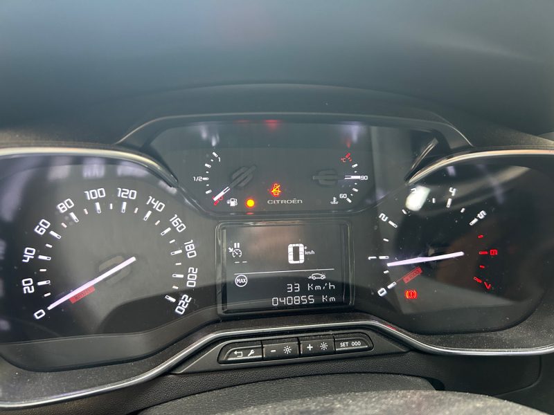 CITROEN C3 1.2 83CH 2 PLACES PRIX TTC : 4990 € PRIX HT : 4158 €