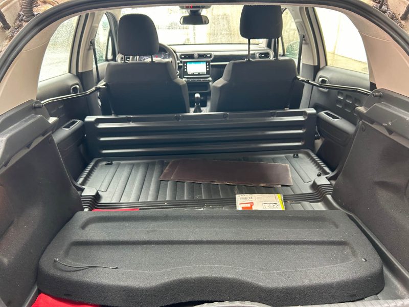CITROEN C3 1.2 83CH 2 PLACES PRIX TTC : 4990 € PRIX HT : 4158 €