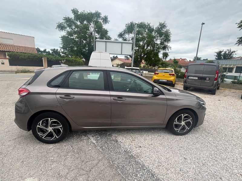 HYUNDAI I30  2022