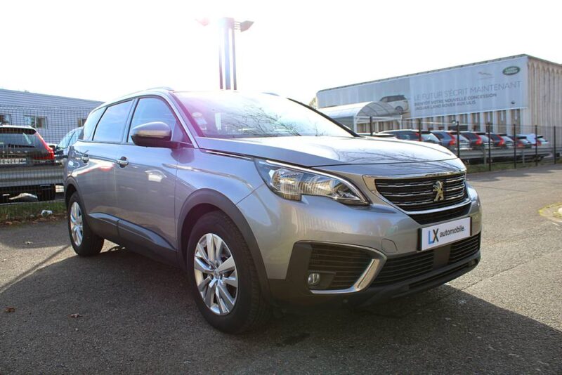 PEUGEOT 5008 2017