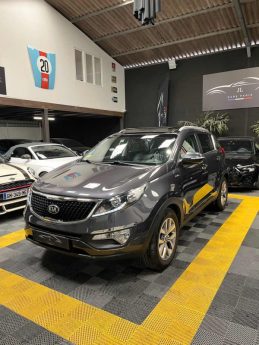 MAGNIFIQUE KIA SPORTAGE 2.0 CRDI 136 CH  (CAMÉRA DE RECUL, BLUETOOTH, TOIT OUVRANT) ⭐️⭐️⭐️⭐️⭐️