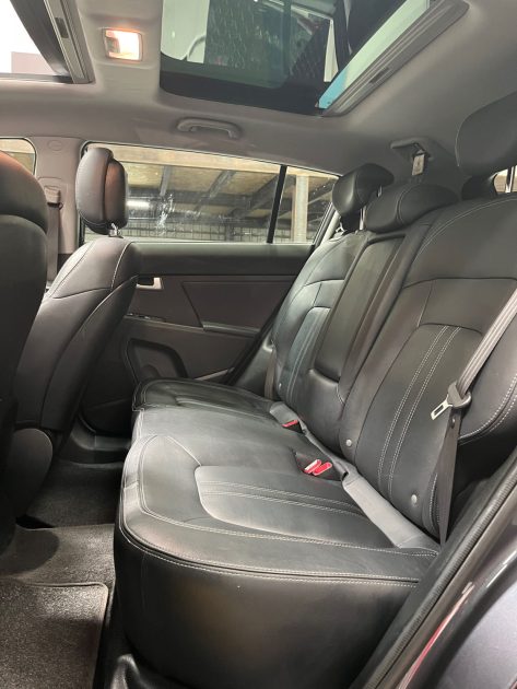 MAGNIFIQUE KIA SPORTAGE 2.0 CRDI 136 CH  (CAMÉRA DE RECUL, BLUETOOTH, TOIT OUVRANT) ⭐️⭐️⭐️⭐️⭐️