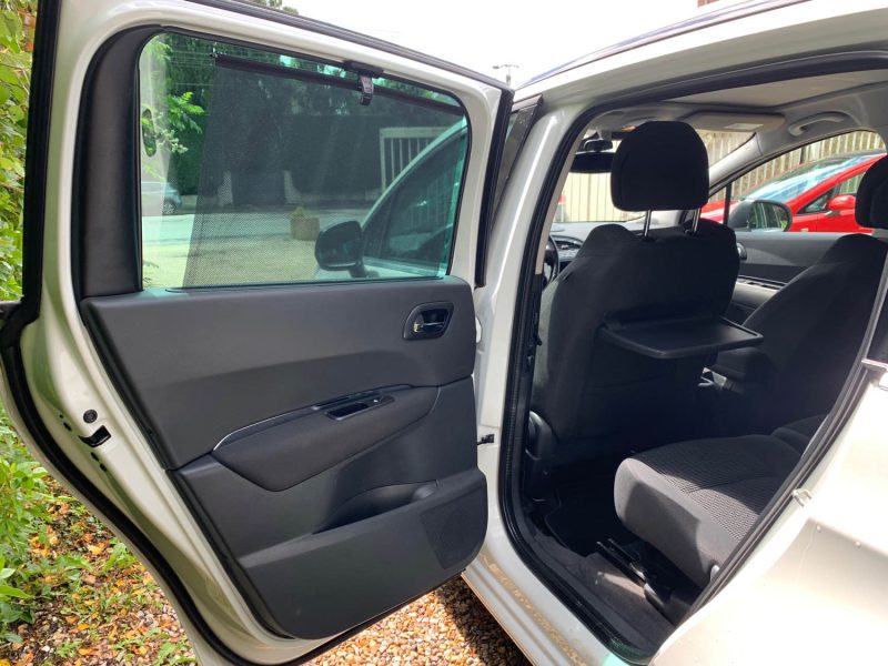 PEUGEOT 5008 PE43176 2016