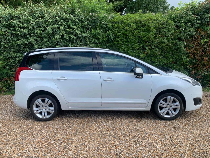 PEUGEOT 5008 PE43176 2016