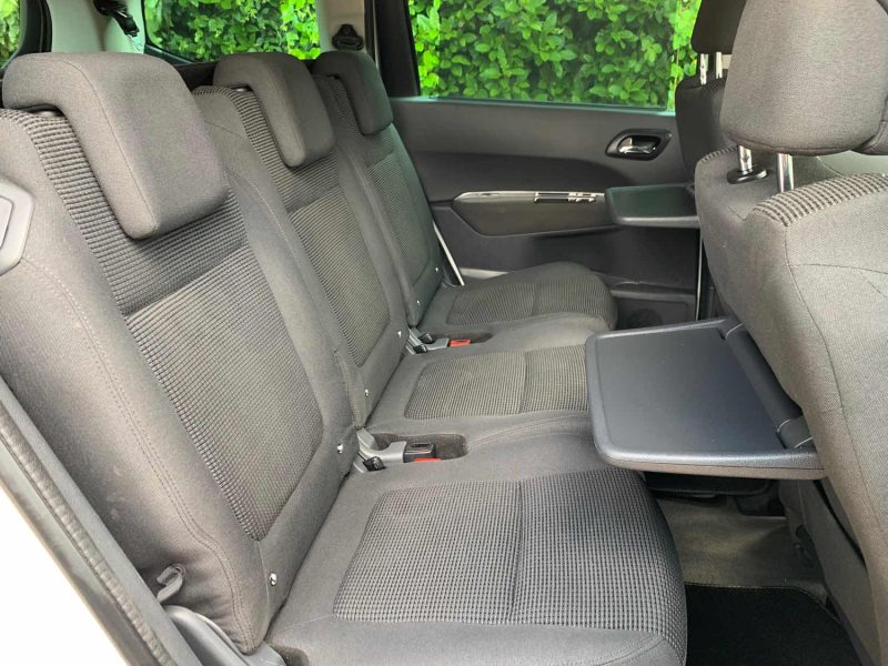 PEUGEOT 5008 PE43176 2016