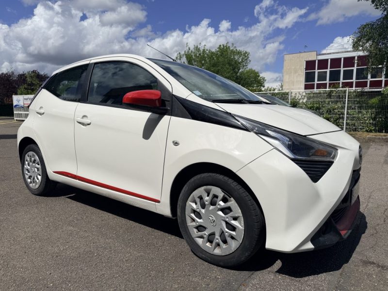 TOYOTA AYGO II ÉDITION LIMITÉ 1.0 VVT-I 72 X PH2 PREMIÈRE MAIN 