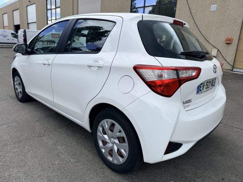 TOYOTA YARIS ÉDITION FRANCE ESSENCE PREMIÈRE MAIN