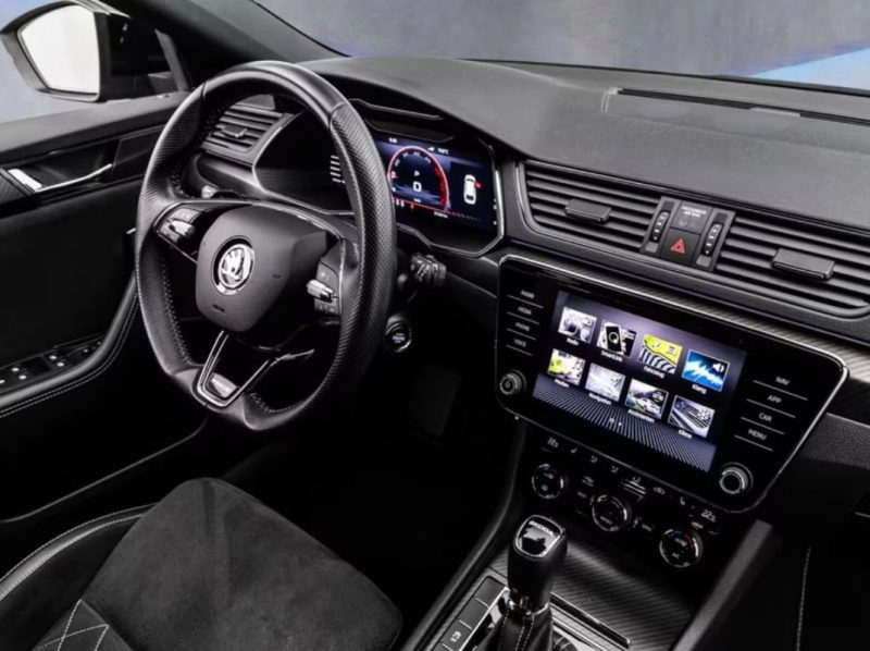 SKODA SUPERB COMBI SUPERB COMBI 2024