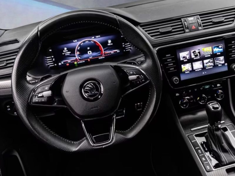 SKODA SUPERB COMBI SUPERB COMBI 2024