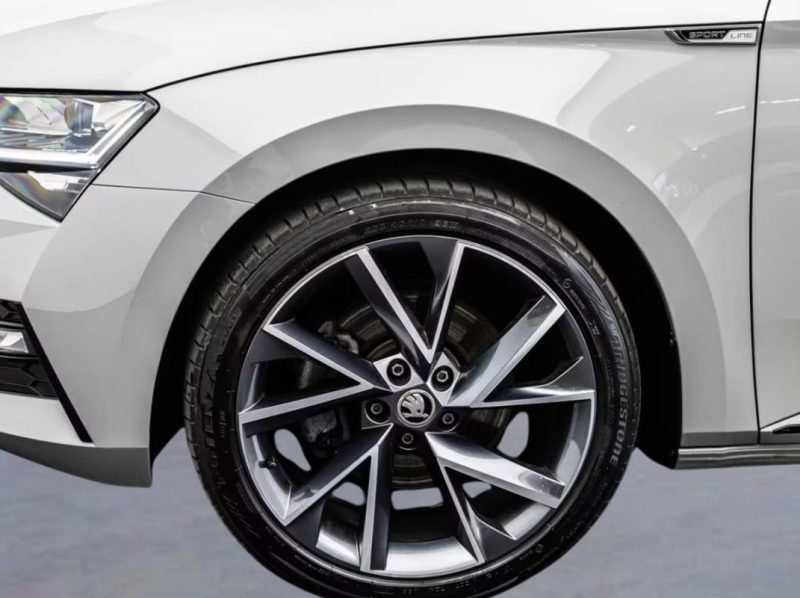 SKODA SUPERB COMBI SUPERB COMBI 2024