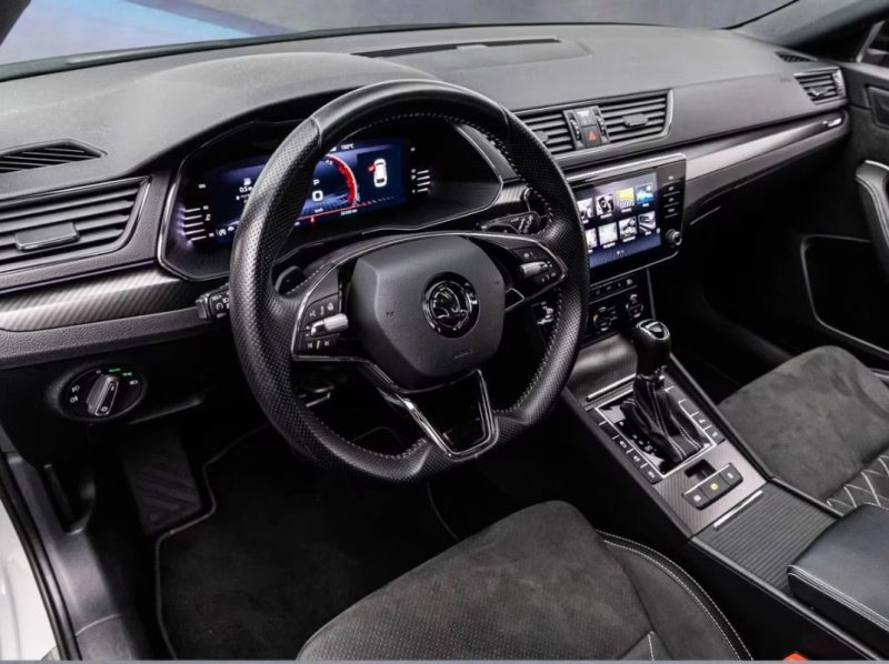 SKODA SUPERB COMBI SUPERB COMBI 2024