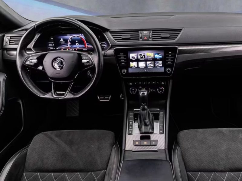 SKODA SUPERB COMBI SUPERB COMBI 2024