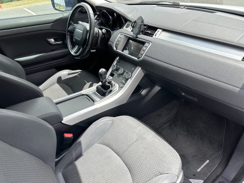 LAND ROVER RR EVOQUE 2.0 TD4 150 PURE MARK III E-CAPABILITY 2015 REVISEE & GARANTIE