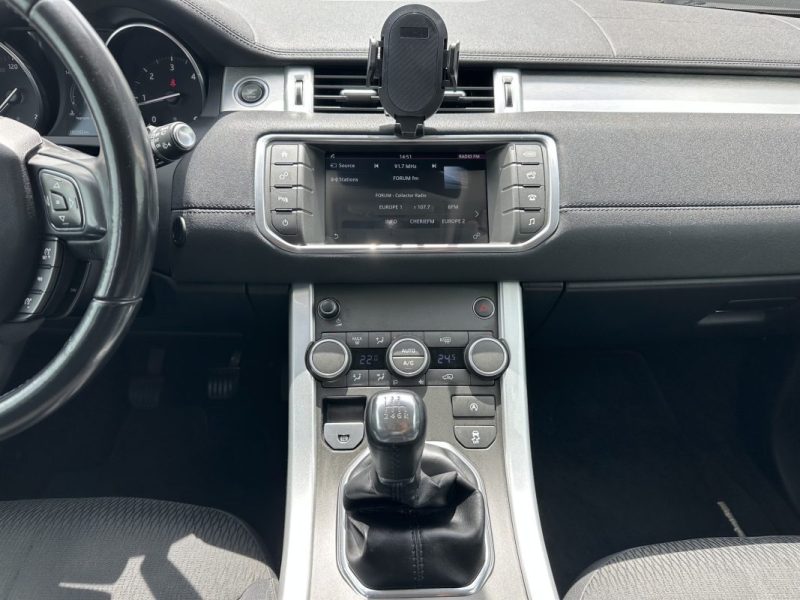 LAND ROVER RR EVOQUE 2.0 TD4 150 PURE MARK III E-CAPABILITY 2015 REVISEE & GARANTIE