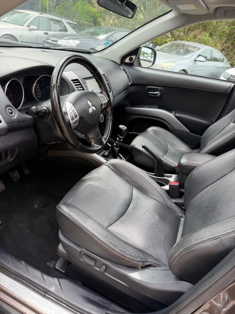🏔️ Mitsubishi Outlander –2.2 DID 177cv INVITE+ Toutes options 4x4