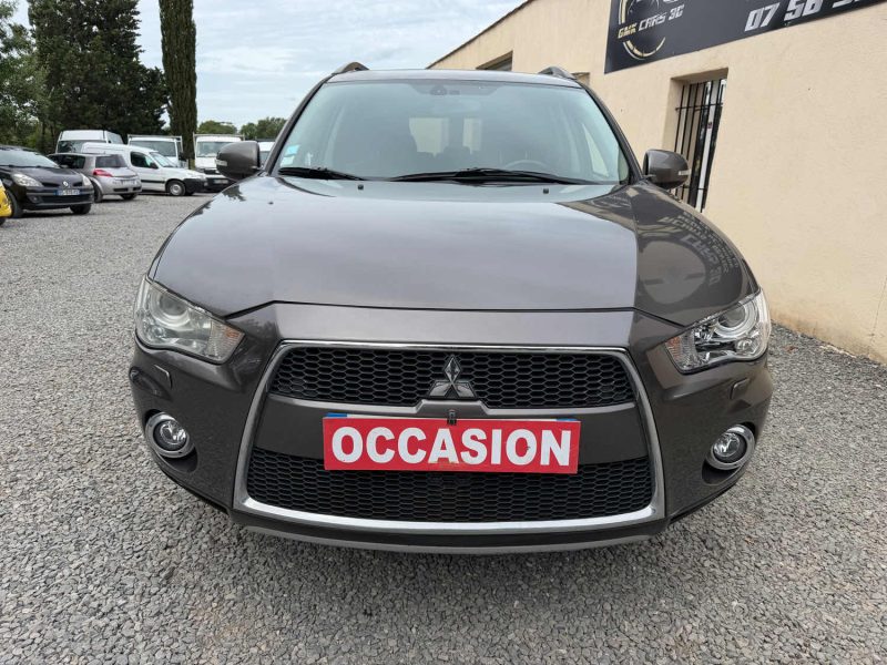 🏔️ Mitsubishi Outlander –2.2 DID 177cv INVITE+ Toutes options 4x4