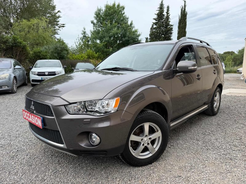 🏔️ Mitsubishi Outlander –2.2 DID 177cv INVITE+ Toutes options 4x4