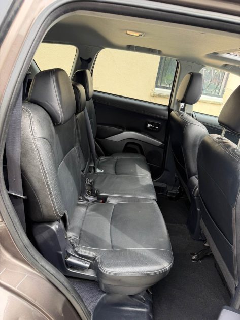 🏔️ Mitsubishi Outlander –2.2 DID 177cv INVITE+ Toutes options 4x4