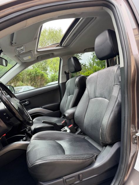 🏔️ Mitsubishi Outlander –2.2 DID 177cv INVITE+ Toutes options 4x4