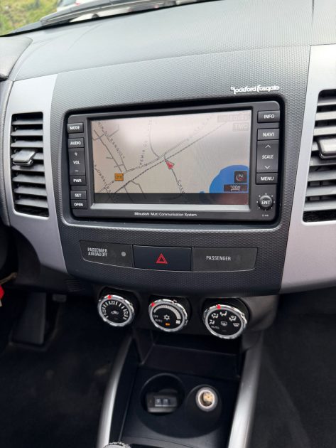 🏔️ Mitsubishi Outlander –2.2 DID 177cv INVITE+ Toutes options 4x4