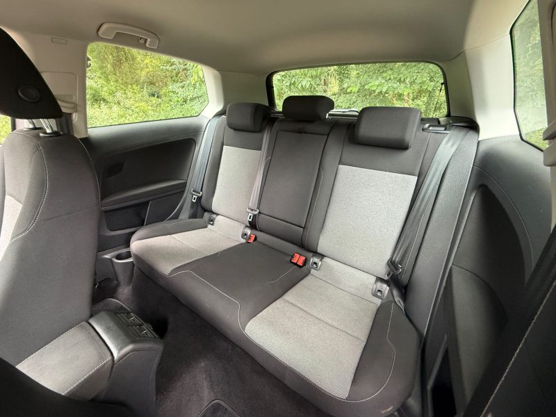 VOLKSWAGEN GOLF VII 1.2 TSI 110 TRENDLINE DSG7 3P 