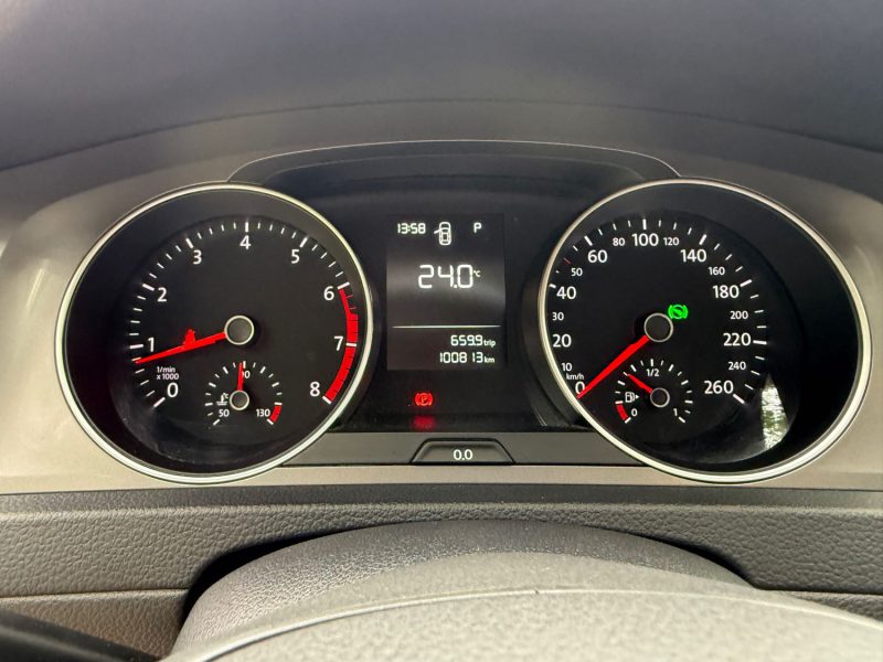 VOLKSWAGEN GOLF VII 1.2 TSI 110 TRENDLINE DSG7 3P 