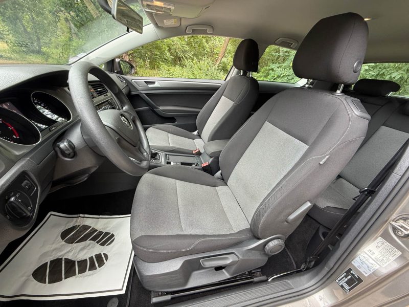 VOLKSWAGEN GOLF VII 1.2 TSI 110 TRENDLINE DSG7 3P 