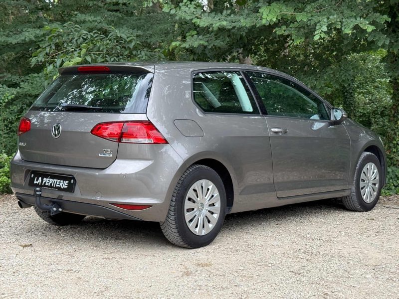 VOLKSWAGEN GOLF VII 1.2 TSI 110 TRENDLINE DSG7 3P 