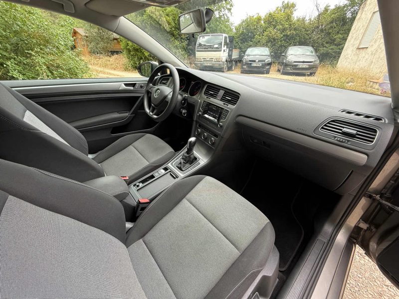 VOLKSWAGEN GOLF VII 1.2 TSI 110 TRENDLINE DSG7 3P 