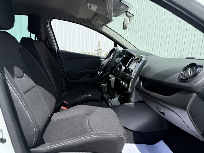 RENAULT CLIO IV  1.2 16V 75 CV 2014 1er Main