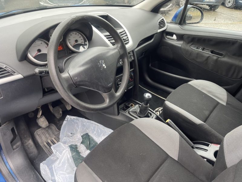 PEUGEOT 207 1.4 HDI 70 TRENDY CT OK CLIM GARANTIE 